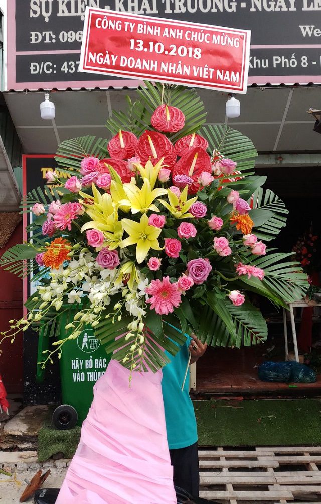 dien hoa chuc mung khai truong